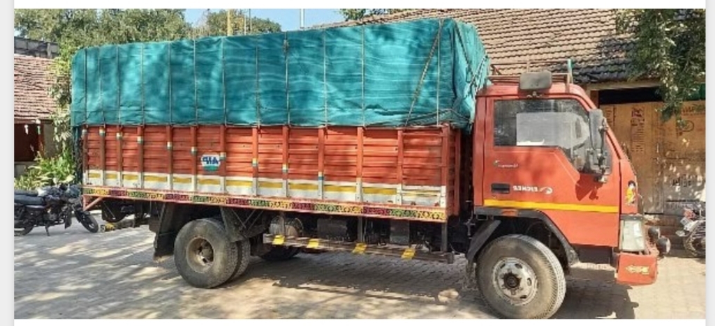 गोवंश तस्करीचे संगमनेर कनेक्शन समोर; पोलिसांनी पकडलेल्या आयशरमधून कत्तलीसाठी नेली जात होती 45 गोवंश जनावरे