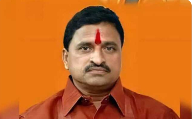 तत्कालीन युती सरकारमधील शिवसेनेच्या माजी मंत्र्याविरुद्ध पुण्यात अत्याचाराचा गुन्हा