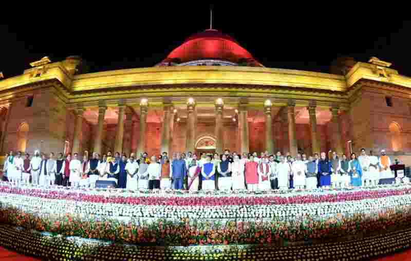 असे आहे पंतप्रधान मोदींचे ७२ मंत्र्यांचे ‘रालोआ’ सरकार, सर्वाधिक मंत्री भाजपाचे तर मित्रपक्षाच्या वाट्याला एवढे मंत्री