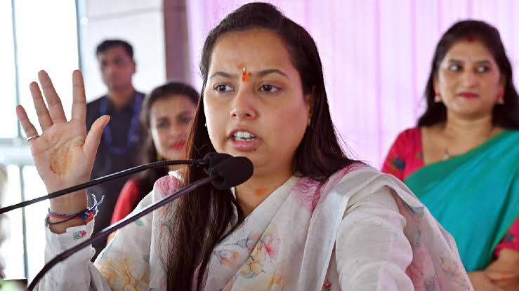 ‘या’ लाडक्या बहिणींना १५०० रुपये परत करावे लागणार? आदिती तटकरेंकडून मोठा खुलासा!