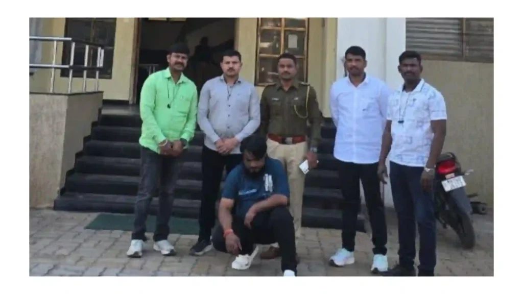 अहिल्यानगर एलसीबीची मोठी कारवाई! पिस्तुलाचा धाक दाखवून जीवे मारण्याची धमकी देणारा कुख्यात ‘पाप्या’ जेरबंद