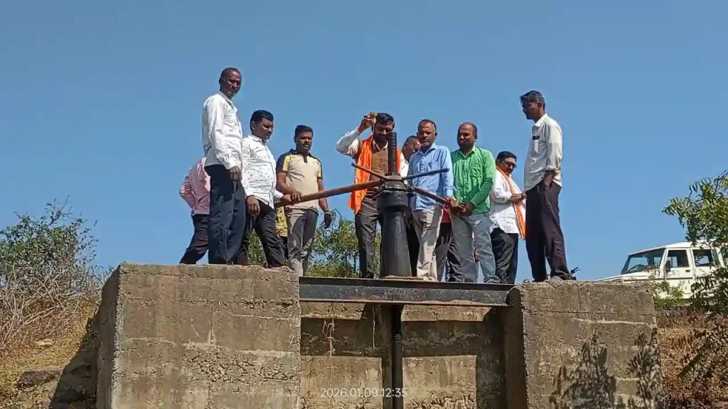 पिंपळे पाझर तलावातून दोन गावांसाठी पाणी सुटले; आमदार अमोल खताळ यांच्या तत्परतेने रब्बी पिकांना जीवदान